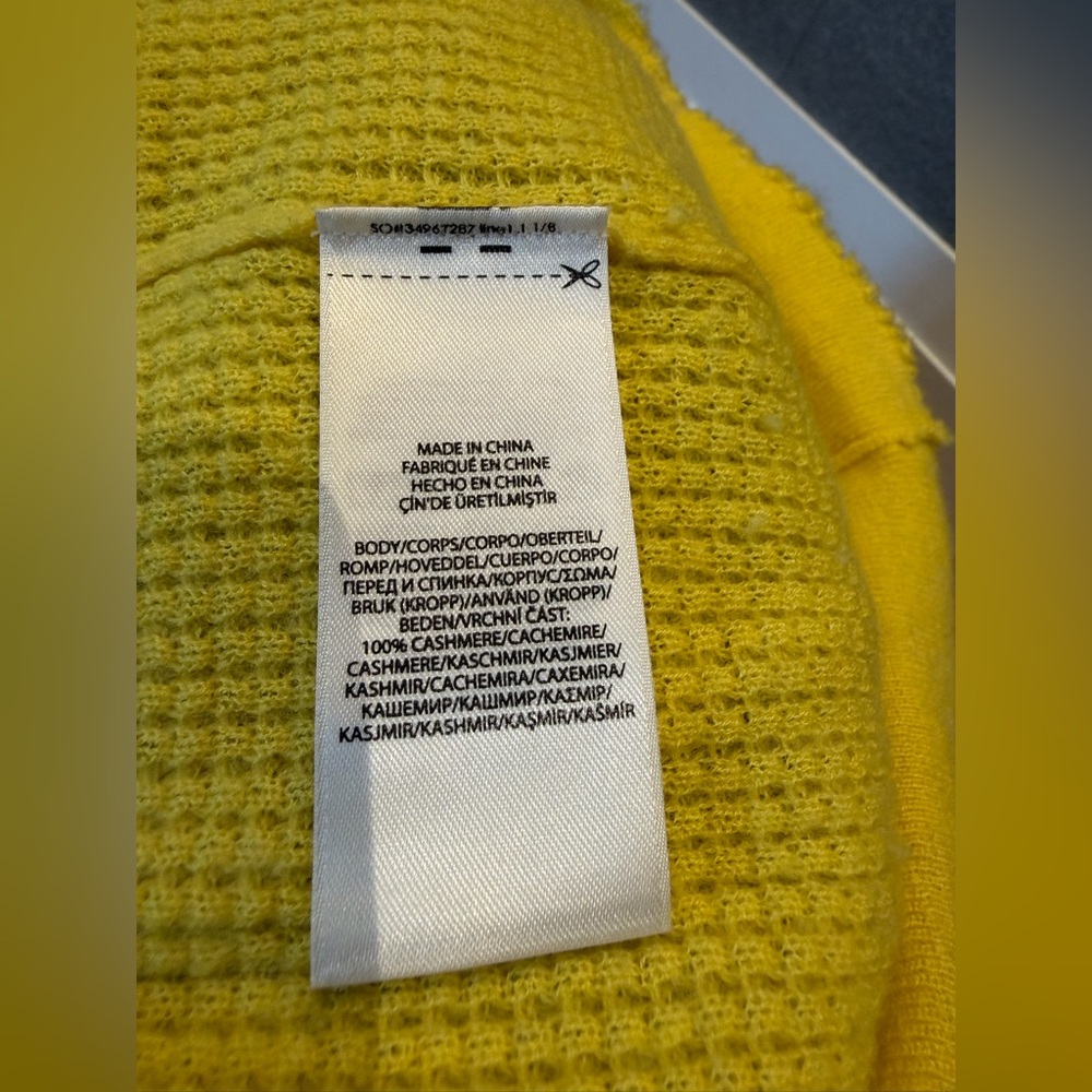 Polo Ralph Lauren Bright Yellow Hoodie
Women, M - Picture 7 of 8